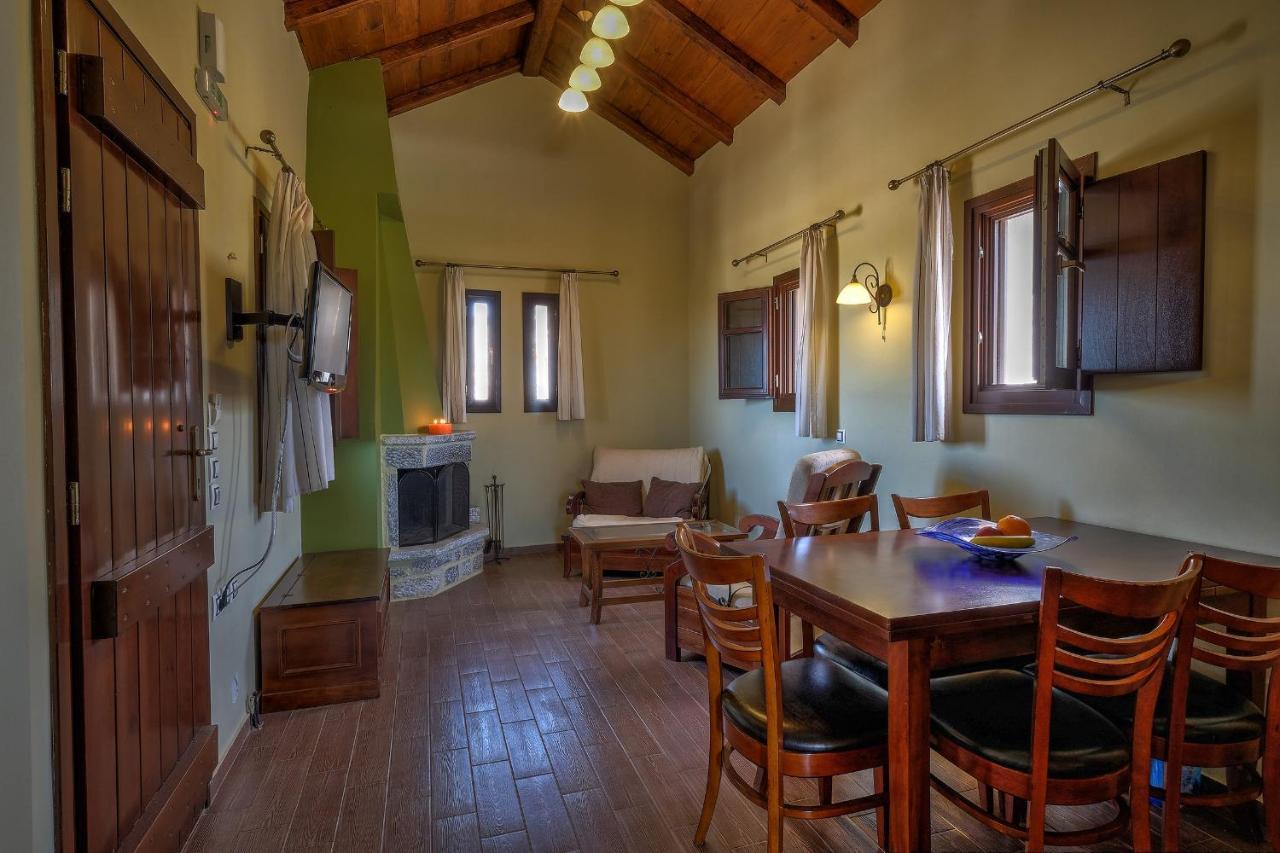 Achelatis Traditional Guest Houses Ареополис Экстерьер фото