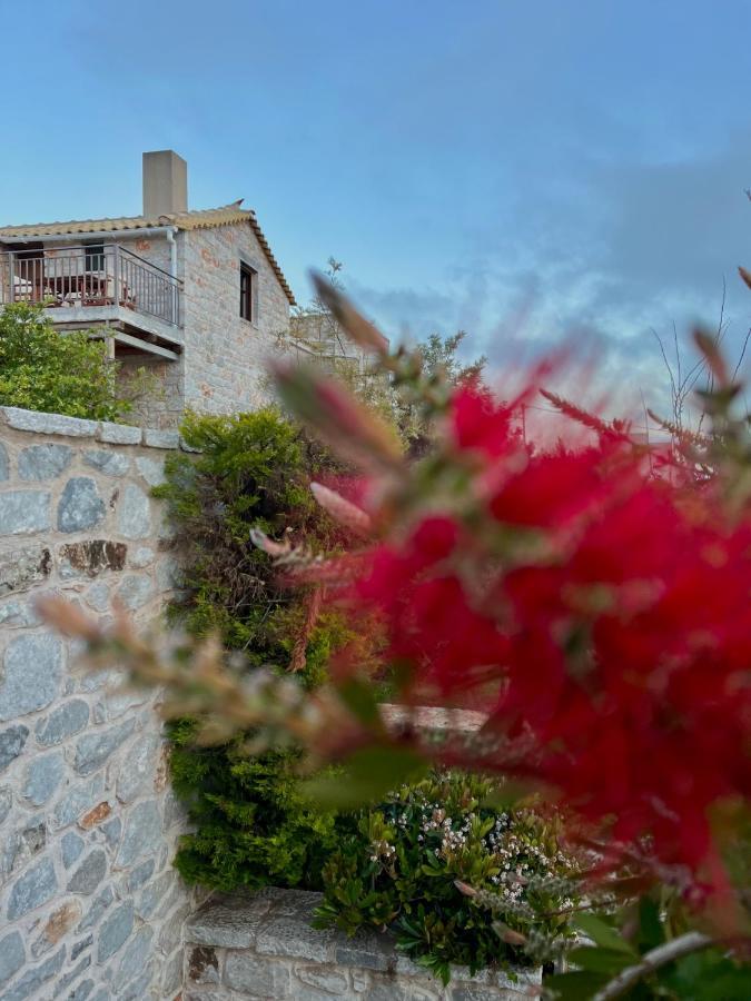 Achelatis Traditional Guest Houses Ареополис Экстерьер фото