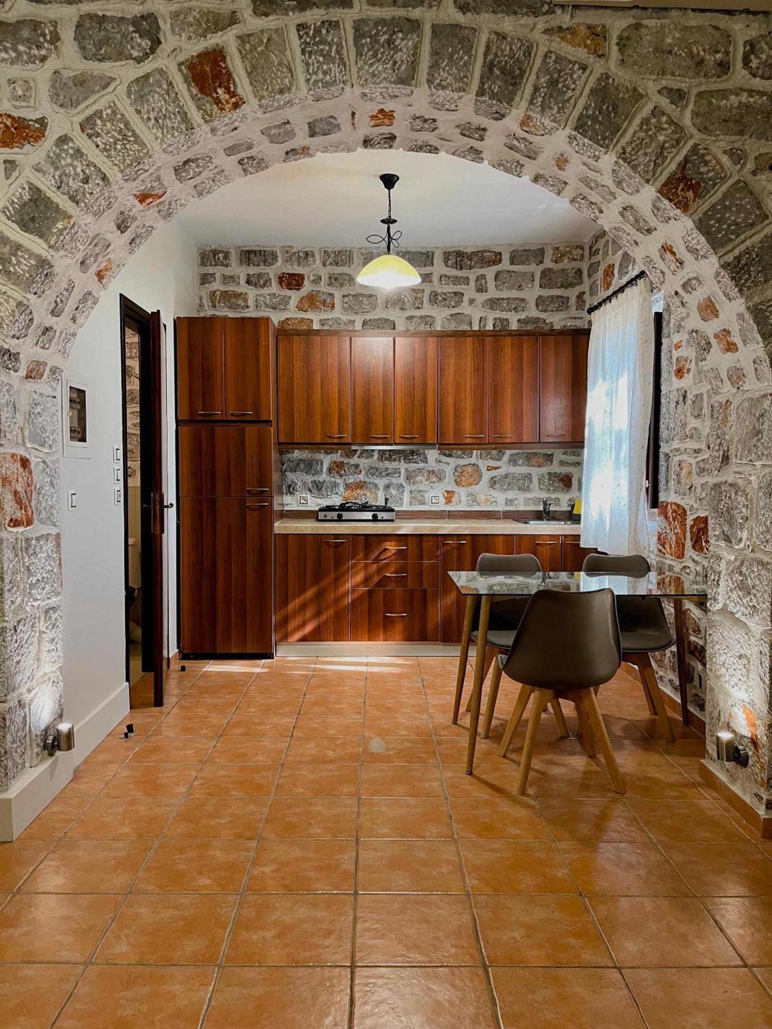Achelatis Traditional Guest Houses Ареополис Экстерьер фото